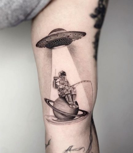 Explore 20 Striking UFO Tattoo Designs – From Minimalist to Vibrant, Ideas for 2025