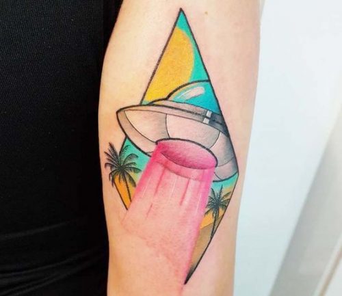 Explore 20 Striking UFO Tattoo Designs – From Minimalist to Vibrant,Ideas for 2025