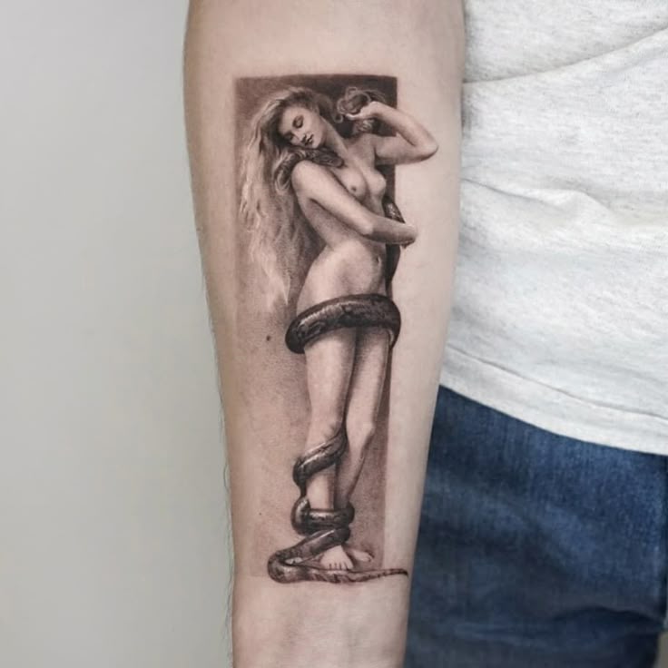 Explore 26 lilith Tattoo Ideas for 2025: Dark Aesthetic, Black Moon Symbols, Realistic & Blackwork Designs